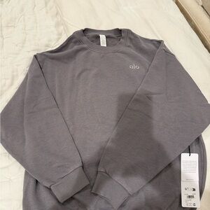 ALO Yoga  Washed Accolade Crewneck Pullover in Cool Grey Wash size small
